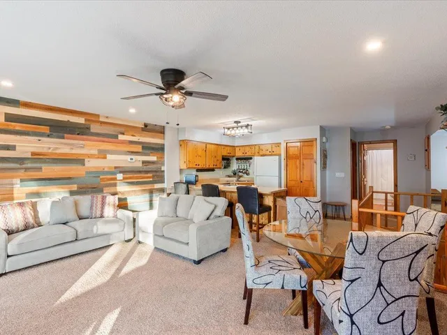 $489,900 | 20170 Sugarbush Lane, Brainerd, MN 56401