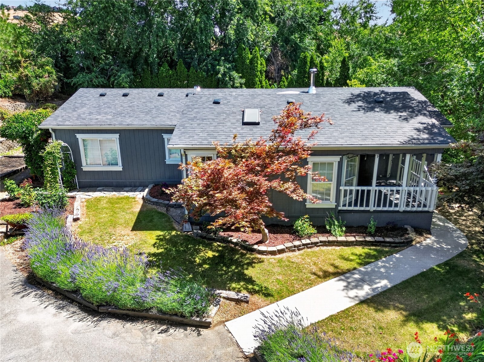 1800 Lower Monitor Road Wenatchee, WA 98801 - Photo 1 of 23