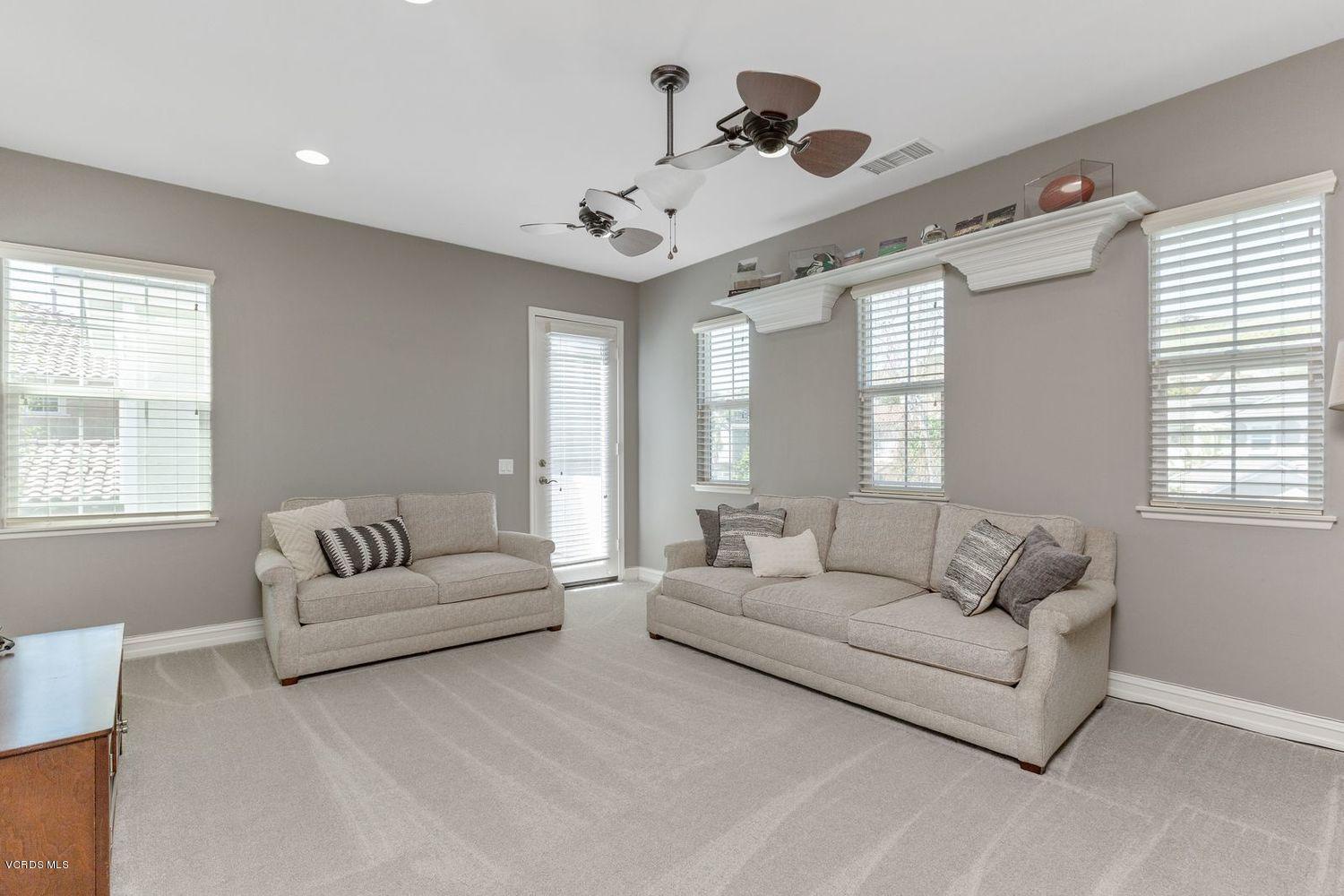 4948 Corral Street Simi Valley, CA 93063 - Photo 15 of 41 015_4948-corral-1-013