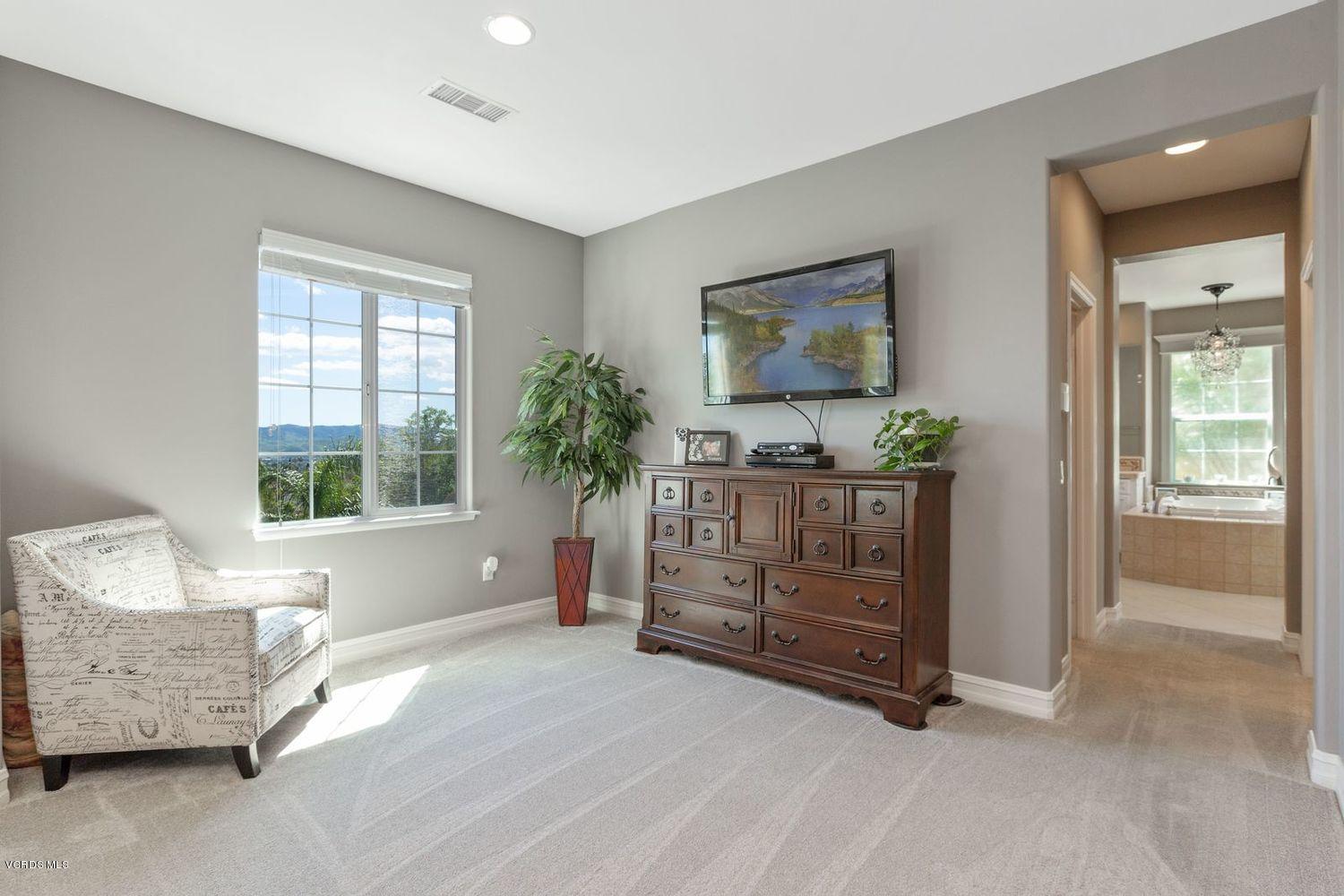 4948 Corral Street Simi Valley, CA 93063 - Photo 20 of 41 020_4948-corral-2-003