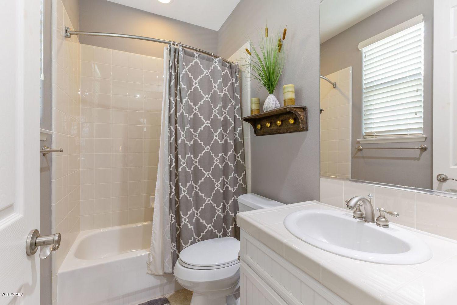 4948 Corral Street Simi Valley, CA 93063 - Photo 28 of 41 028_4948-corral-1-002