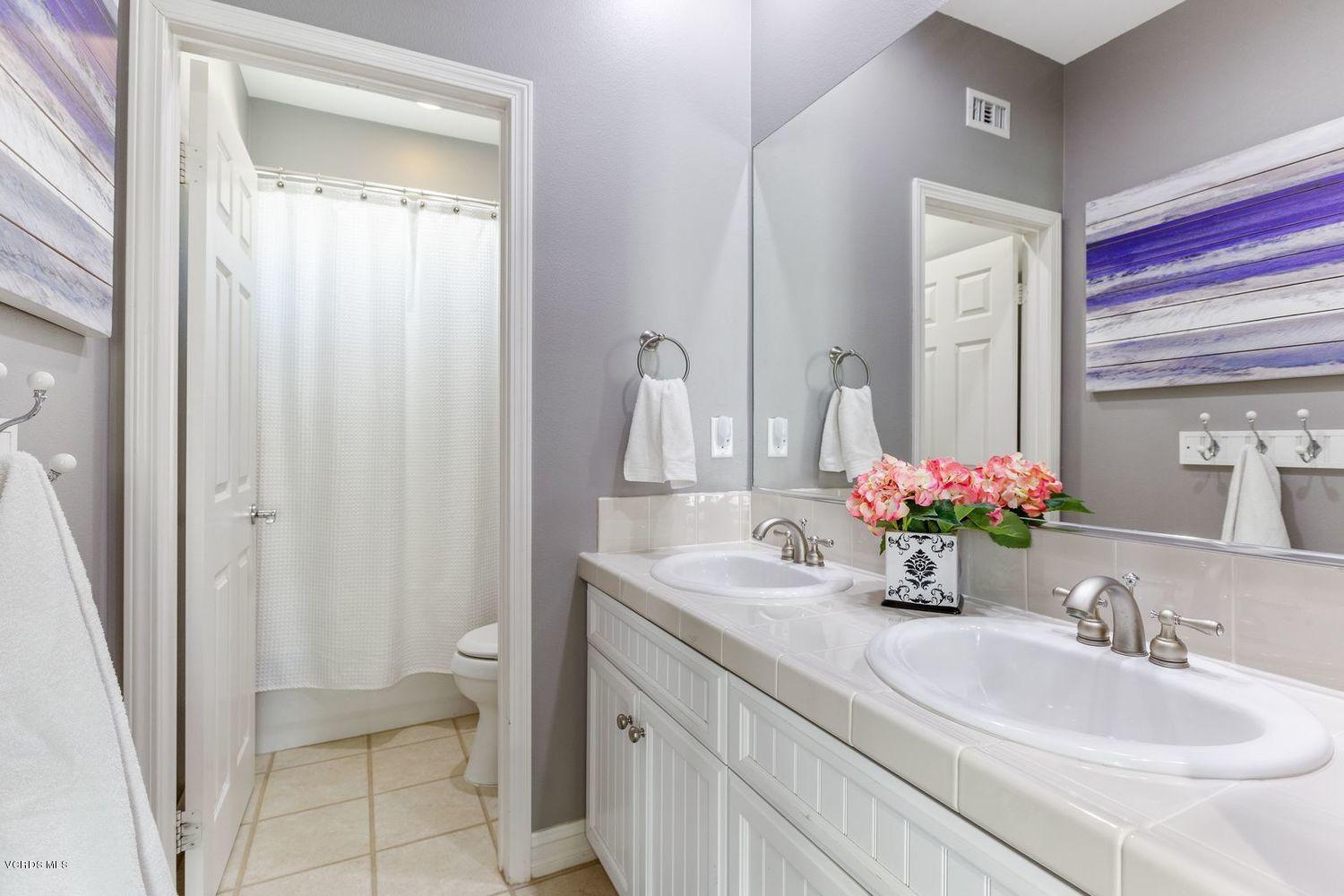 4948 Corral Street Simi Valley, CA 93063 - Photo 29 of 41 029_4948-corral-1-011