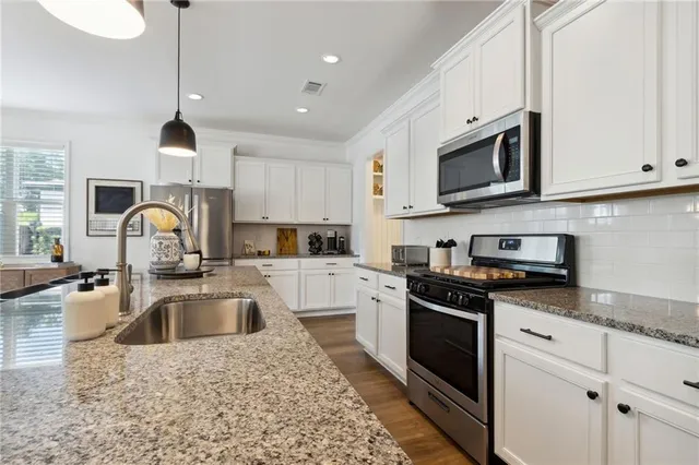 $459,900 | 5220 Parkwood Drive, Flowery Branch, GA 30542