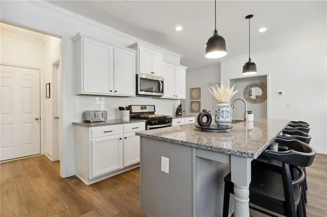 $459,900 | 5220 Parkwood Drive, Flowery Branch, GA 30542