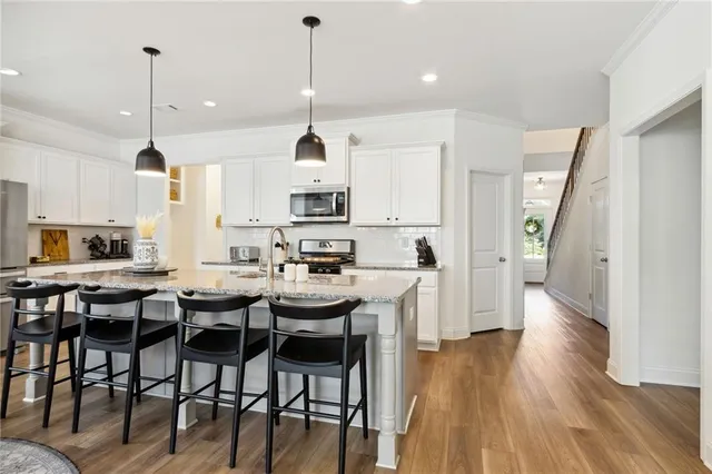 $459,900 | 5220 Parkwood Drive, Flowery Branch, GA 30542