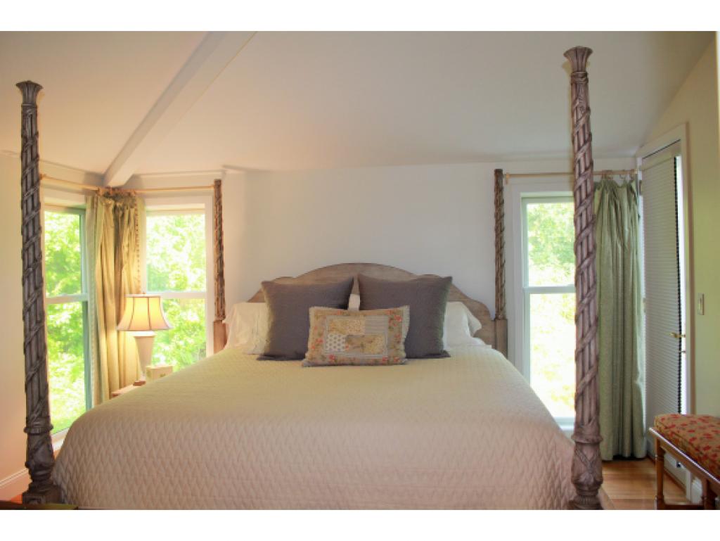 47 Otter Road, Unit A Hartford, VT 05059 - Photo 11 of 28 Gallery Image 11