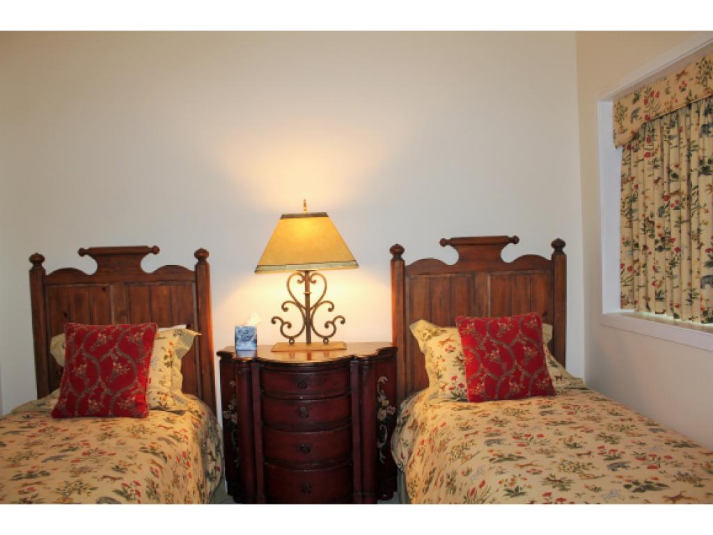 47 Otter Road, Unit A Hartford, VT 05059 - Photo 12 of 28 Gallery Image 12