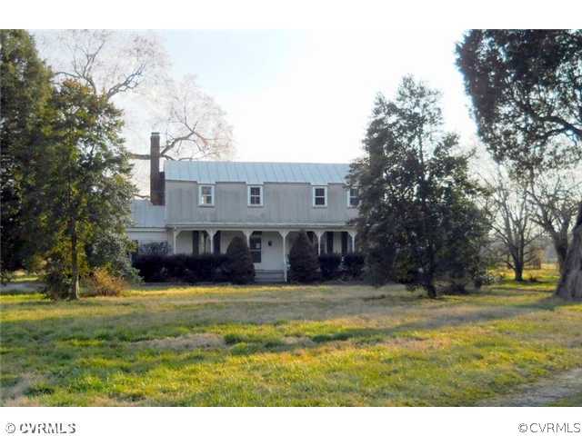 11461 Heritage Farm Road Saluda, VA 23149 - Photo 2 of 12 Exterior Front