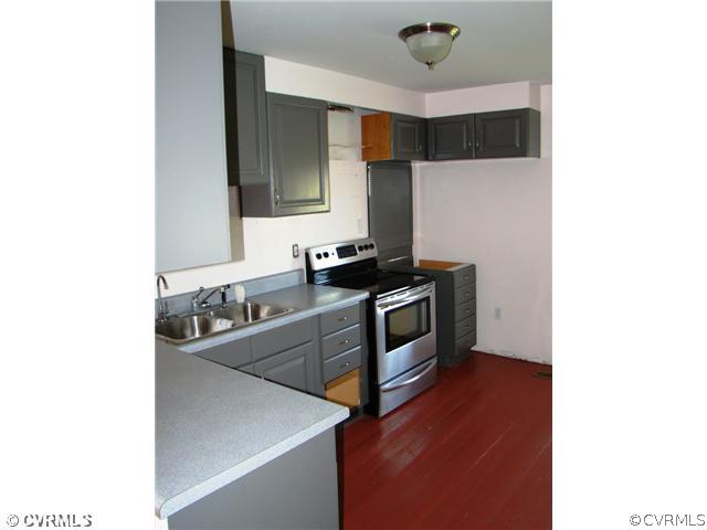 11461 Heritage Farm Road Saluda, VA 23149 - Photo 6 of 12 Kitchen