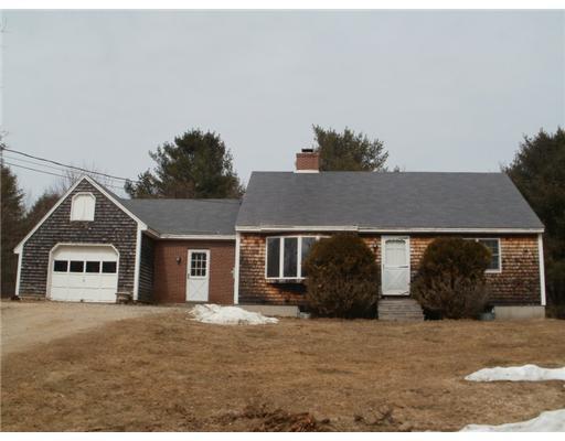 19 Fickett Road Pownal, ME 04069 - Photo 1 of 8 Exterior Front.