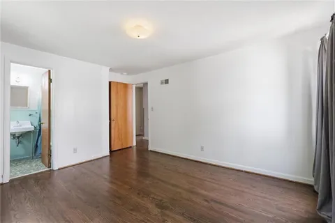 $589,000 | 607 East 65th Street, Kansas City, MO 64131