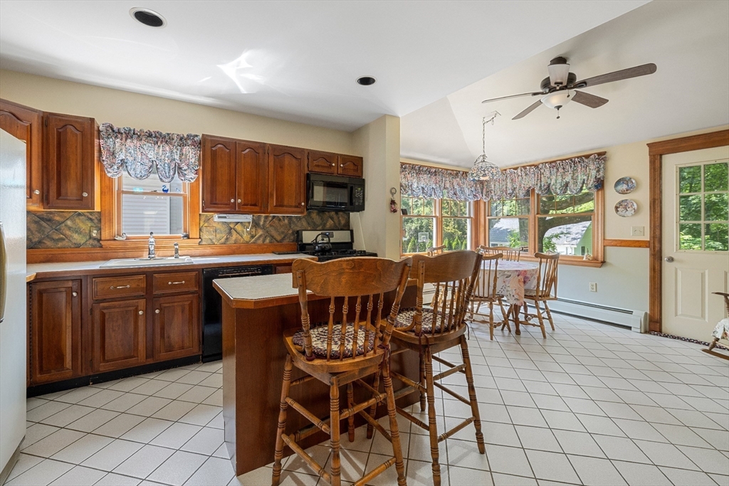 475 Waltham Street Lexington, MA 02421 - Photo 5 of 31