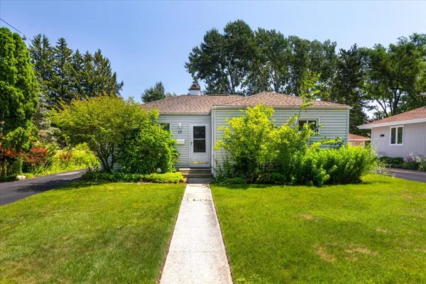 $350,000 | 17 South Walnut Street, Palatine, IL 60067