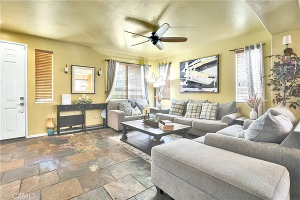 $980,000 | 15717 Alia Court, Canyon Country, CA 91387