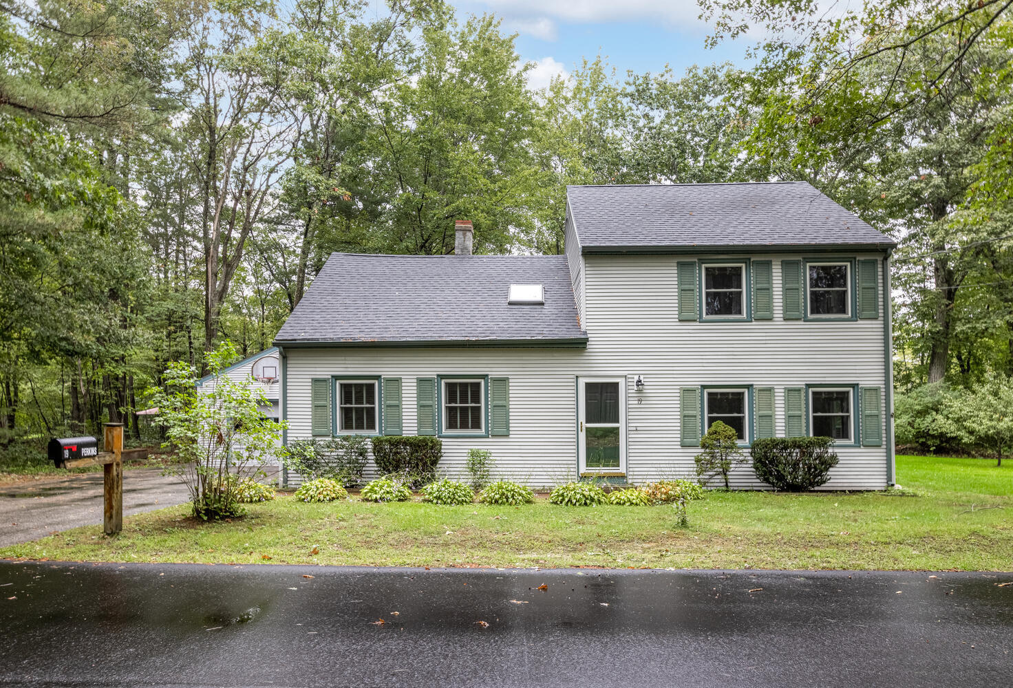 19 George Rd Cumberland ME-large-002-001