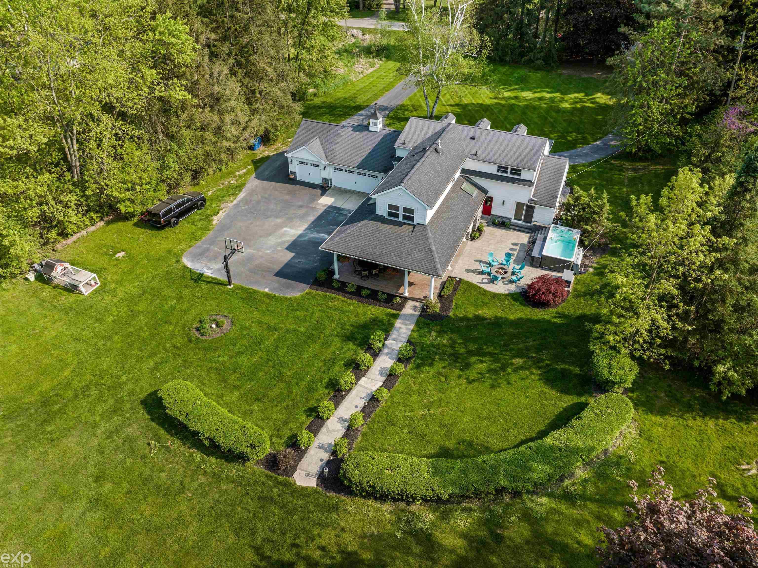 454 Whims Lane Rochester, MI 48306 - Photo 59 of 60 50108545-61.JPG