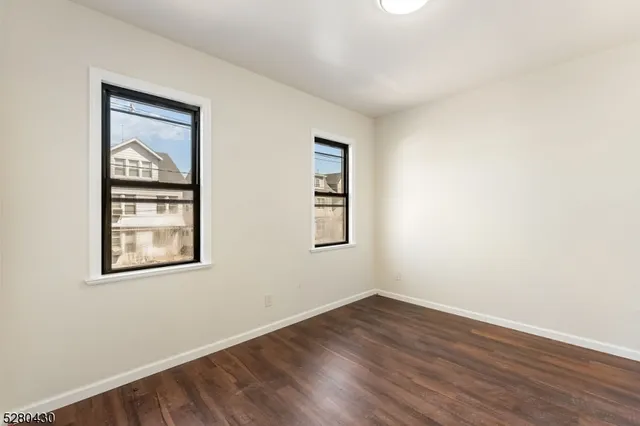 $2,400 | 120 Paine Avenue, Unit 1R, Irvington, NJ 07111