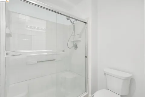 $499,000 | 220 Caldecott Lane, Unit 207, Oakland, CA 94618