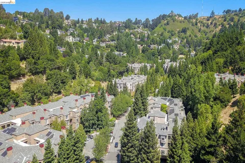 $499,000 | 220 Caldecott Lane, Unit 207, Oakland, CA 94618