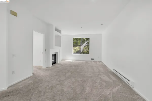 $499,000 | 220 Caldecott Lane, Unit 207, Oakland, CA 94618