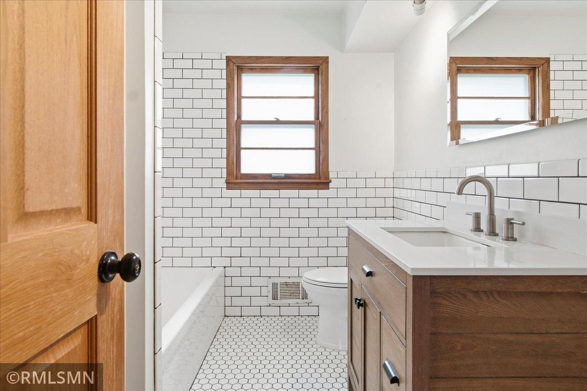 1769 Lake Street St. Paul, MN 55113 - Photo 50 of 65