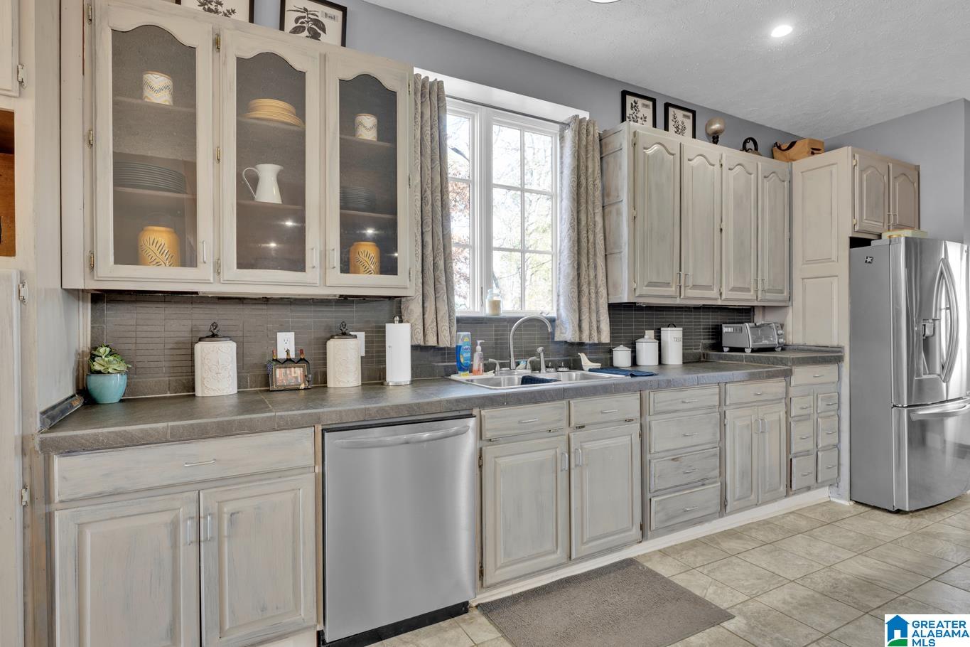 1163 Cox Cove Road Hayden, AL 35079 - Photo 8 of 48