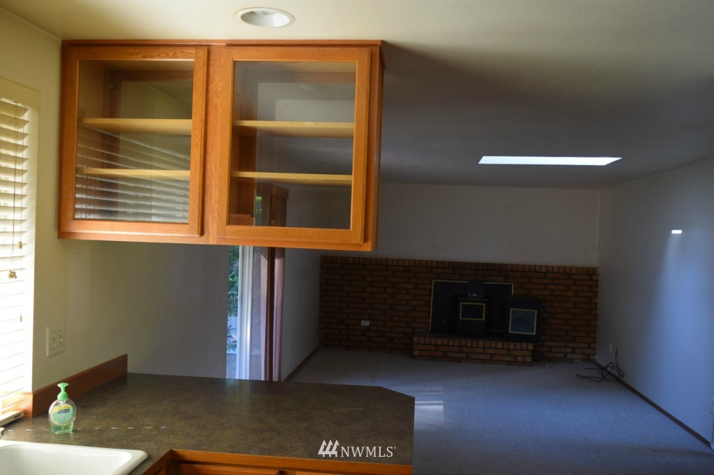 12727 Alexander Road Everett, WA 98204 - Photo 12 of 19 Gallery Image 12