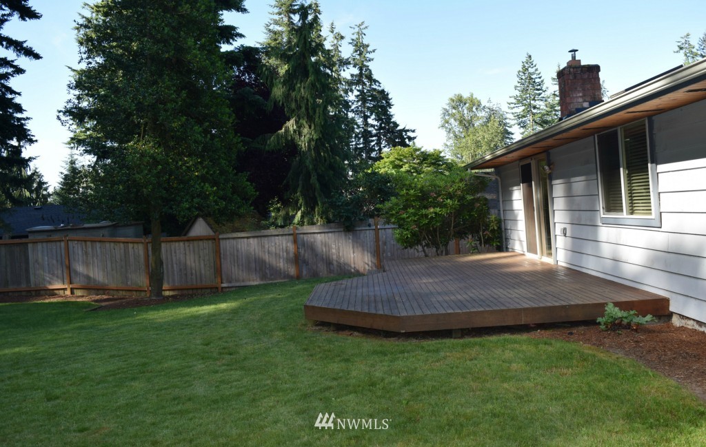 12727 Alexander Road Everett, WA 98204 - Photo 3 of 19 Gallery Image 3