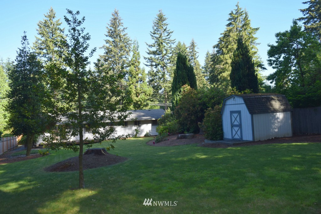 12727 Alexander Road Everett, WA 98204 - Photo 4 of 19 Gallery Image 4
