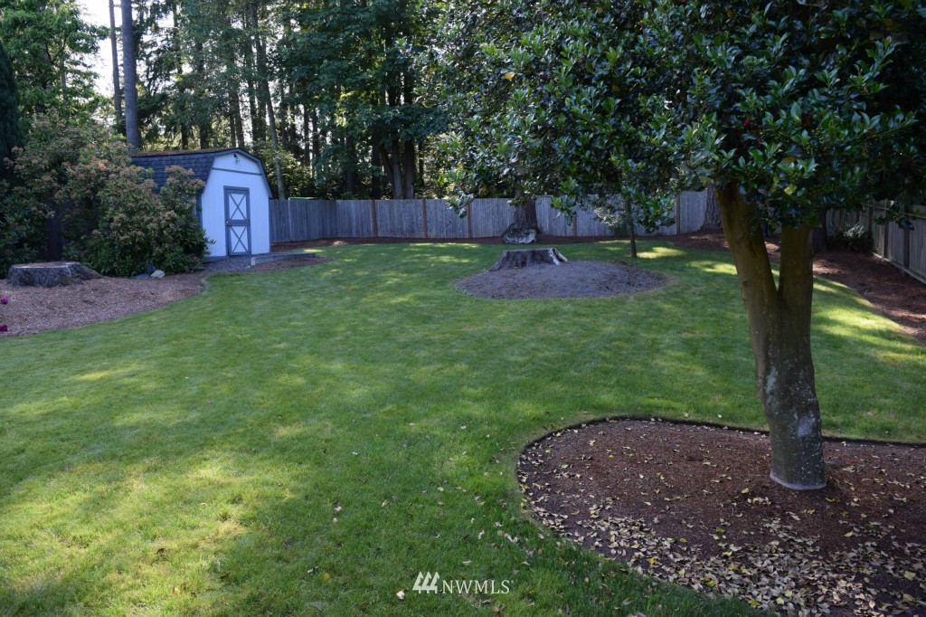 12727 Alexander Road Everett, WA 98204 - Photo 8 of 19 Gallery Image 8