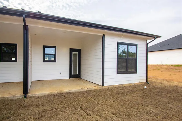 $1,450 | 20496 Us Highway, Unit A, Whitesboro, TX 76273