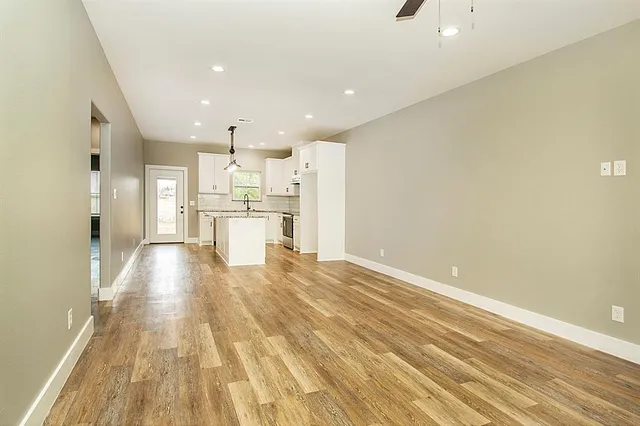 $1,450 | 20496 Us Highway, Unit A, Whitesboro, TX 76273