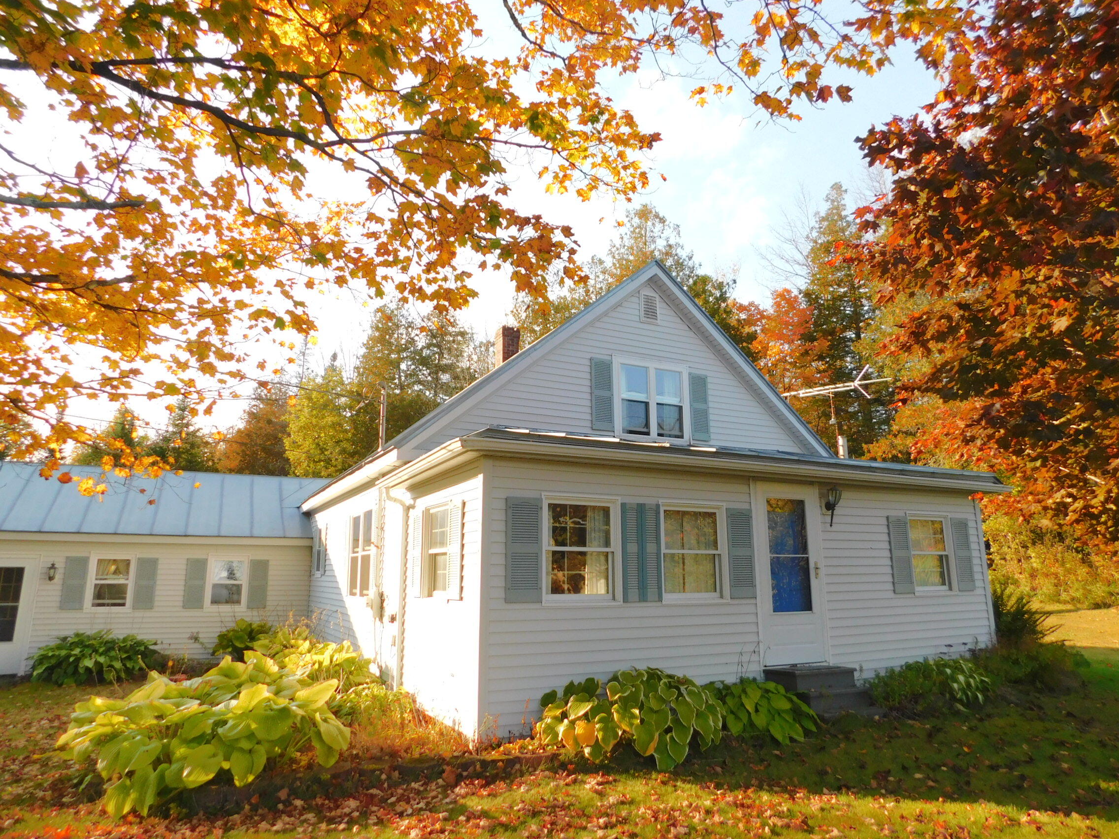 774 Thurston Hill Road Madison, ME 04950 - Photo 1 of 42 DSCN2106