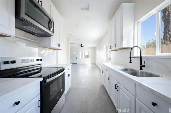 $1,900 | 310 Ohio Drive, Unit B, Bakersfield, CA 93307