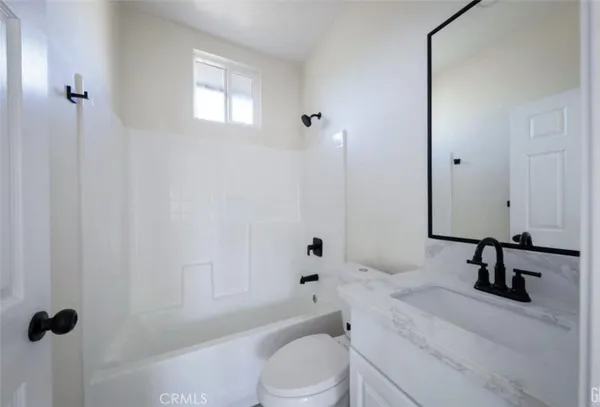 $1,900 | 310 Ohio Drive, Unit B, Bakersfield, CA 93307