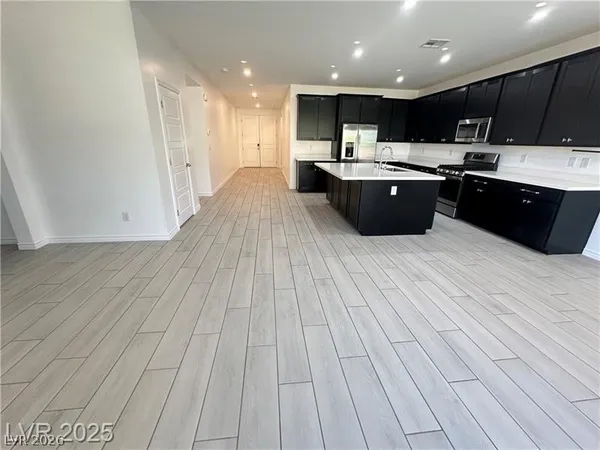 $3,020 | 9565 Camelback Creek Drive, Las Vegas, NV 89178