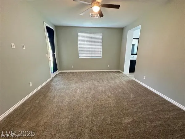$3,020 | 9565 Camelback Creek Drive, Las Vegas, NV 89178