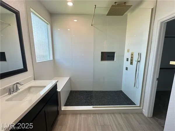 $3,020 | 9565 Camelback Creek Drive, Las Vegas, NV 89178