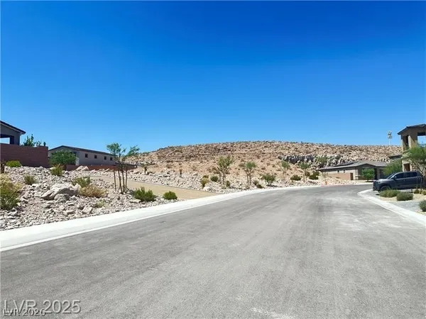 $3,020 | 9565 Camelback Creek Drive, Las Vegas, NV 89178
