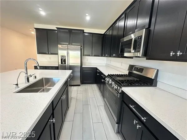 $3,020 | 9565 Camelback Creek Drive, Las Vegas, NV 89178