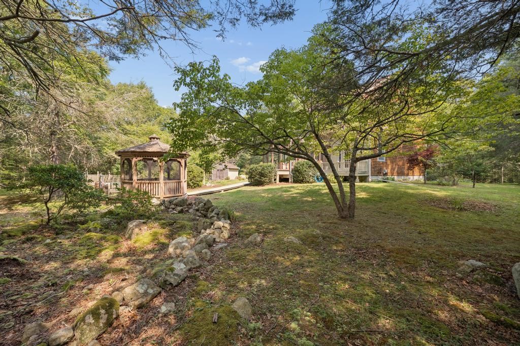 840 Lake Road Tiverton, RI 02878 - Photo 17 of 37 Gallery Image 17