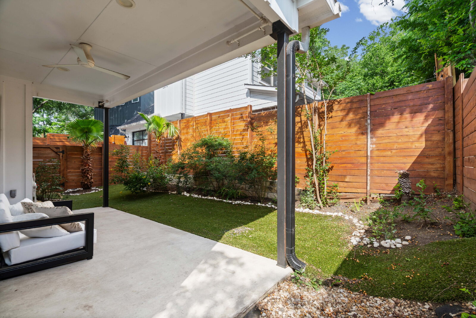 2906 Webberville Road, Unit 1 Austin, TX 78702 - Photo 22 of 23 a garden view with a seating space