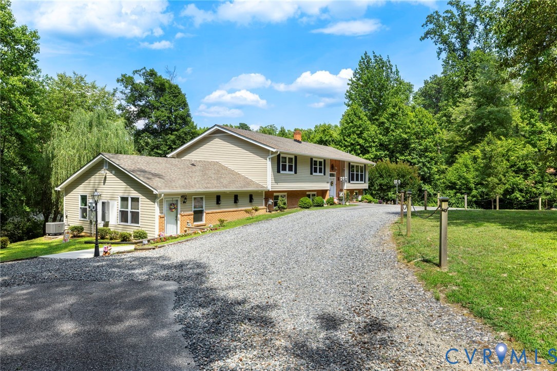 4512 Forrestal Road Chester, VA 23831 - Photo 46 of 47
