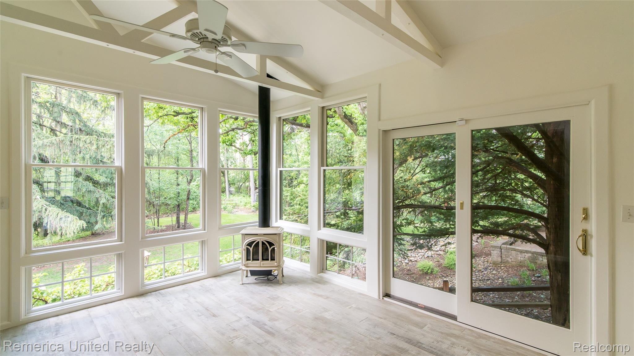 2095 West Commerce Road Milford, MI 48380 - Photo 28 of 61 Screen-In Porch.jpg