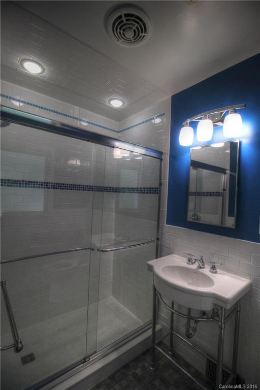 5 Woodcrest Road, Unit 13 Asheville, NC 28804 - Photo 11 of 23 Gallery Image 11