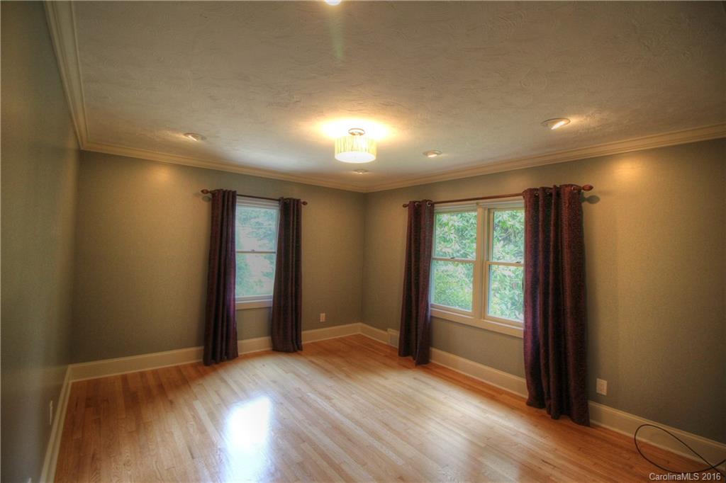 5 Woodcrest Road, Unit 13 Asheville, NC 28804 - Photo 14 of 23 Gallery Image 14
