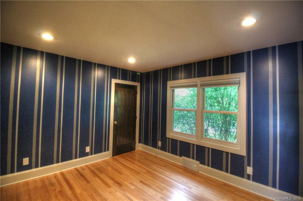 5 Woodcrest Road, Unit 13 Asheville, NC 28804 - Photo 15 of 23 Gallery Image 15
