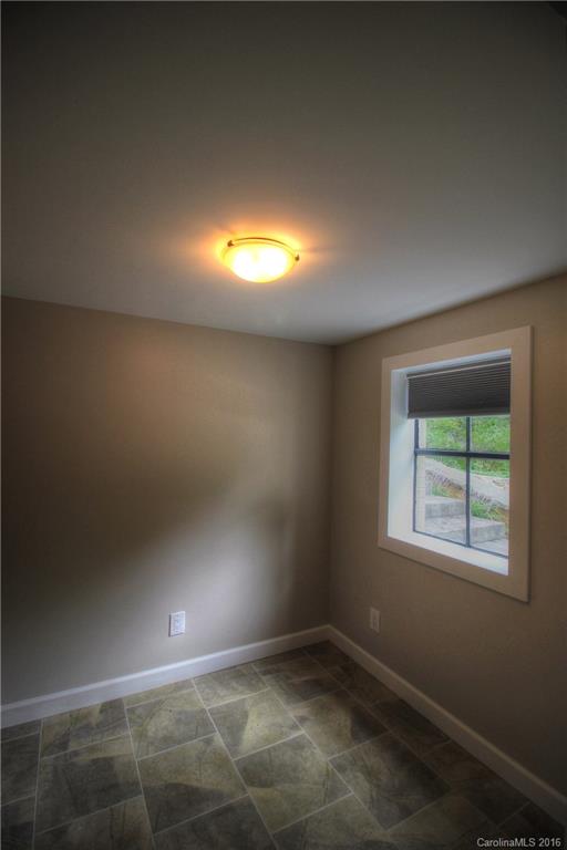 5 Woodcrest Road, Unit 13 Asheville, NC 28804 - Photo 19 of 23 Gallery Image 19
