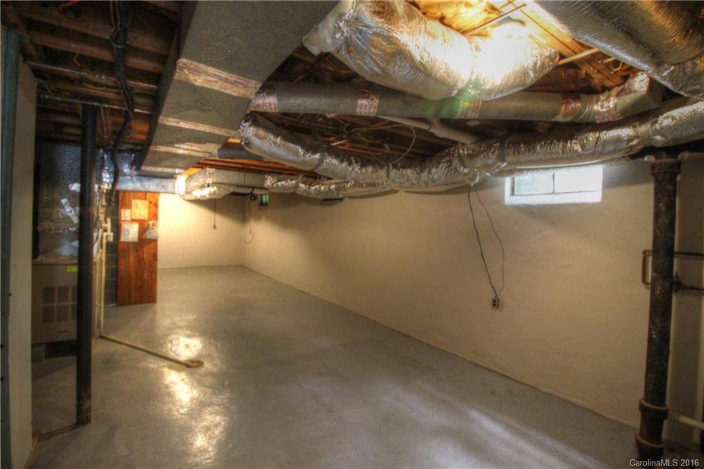 5 Woodcrest Road, Unit 13 Asheville, NC 28804 - Photo 21 of 23 Gallery Image 21