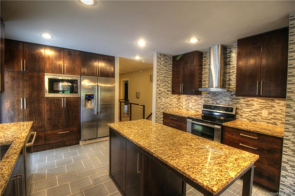 5 Woodcrest Road, Unit 13 Asheville, NC 28804 - Photo 8 of 23 Gallery Image 8